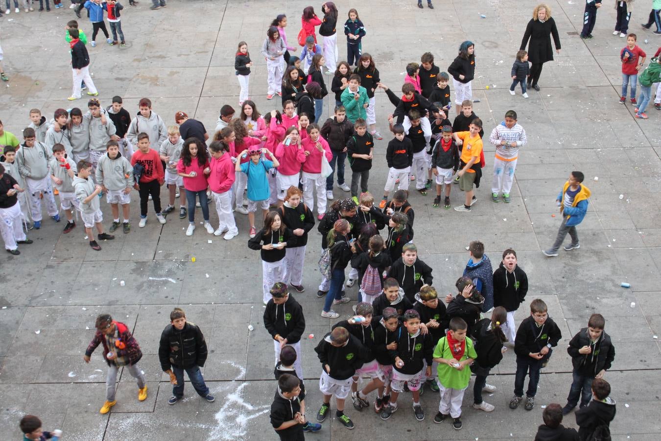 Alfaro empieza con el chupinazo sus fiestas de primavera