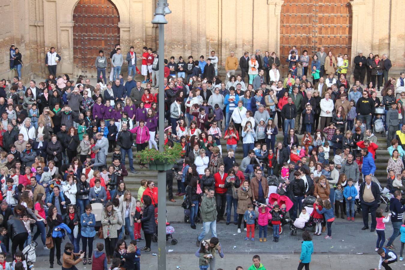 Alfaro empieza con el chupinazo sus fiestas de primavera