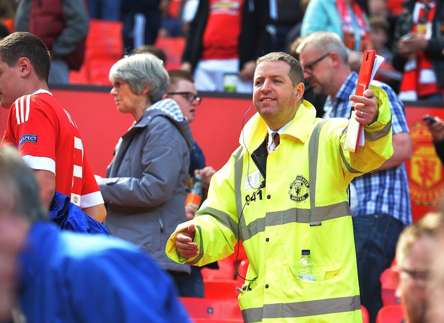 Las imágenes de la suspensión del partido del Manchester United -Bournemouth