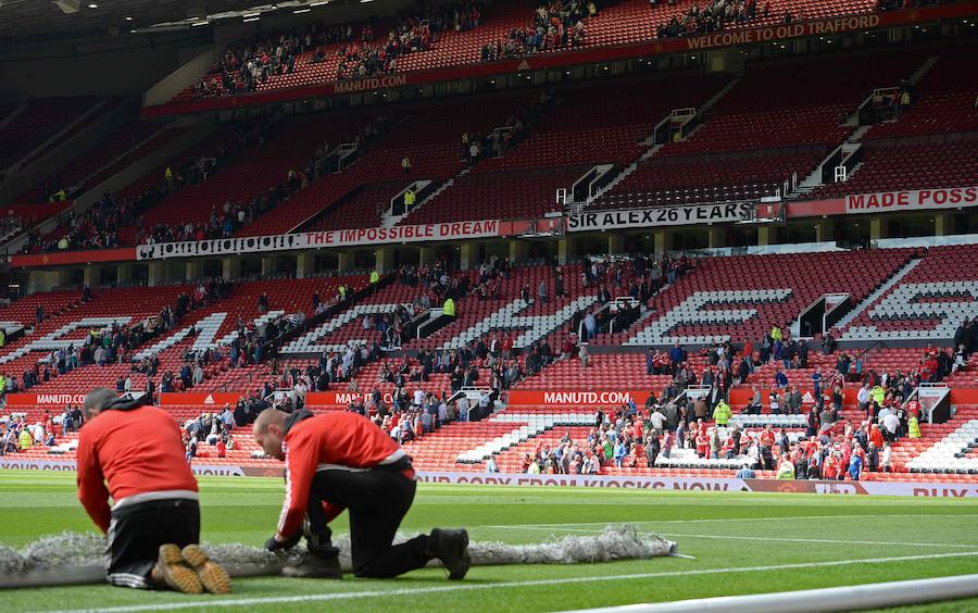 Las imágenes de la suspensión del partido del Manchester United -Bournemouth