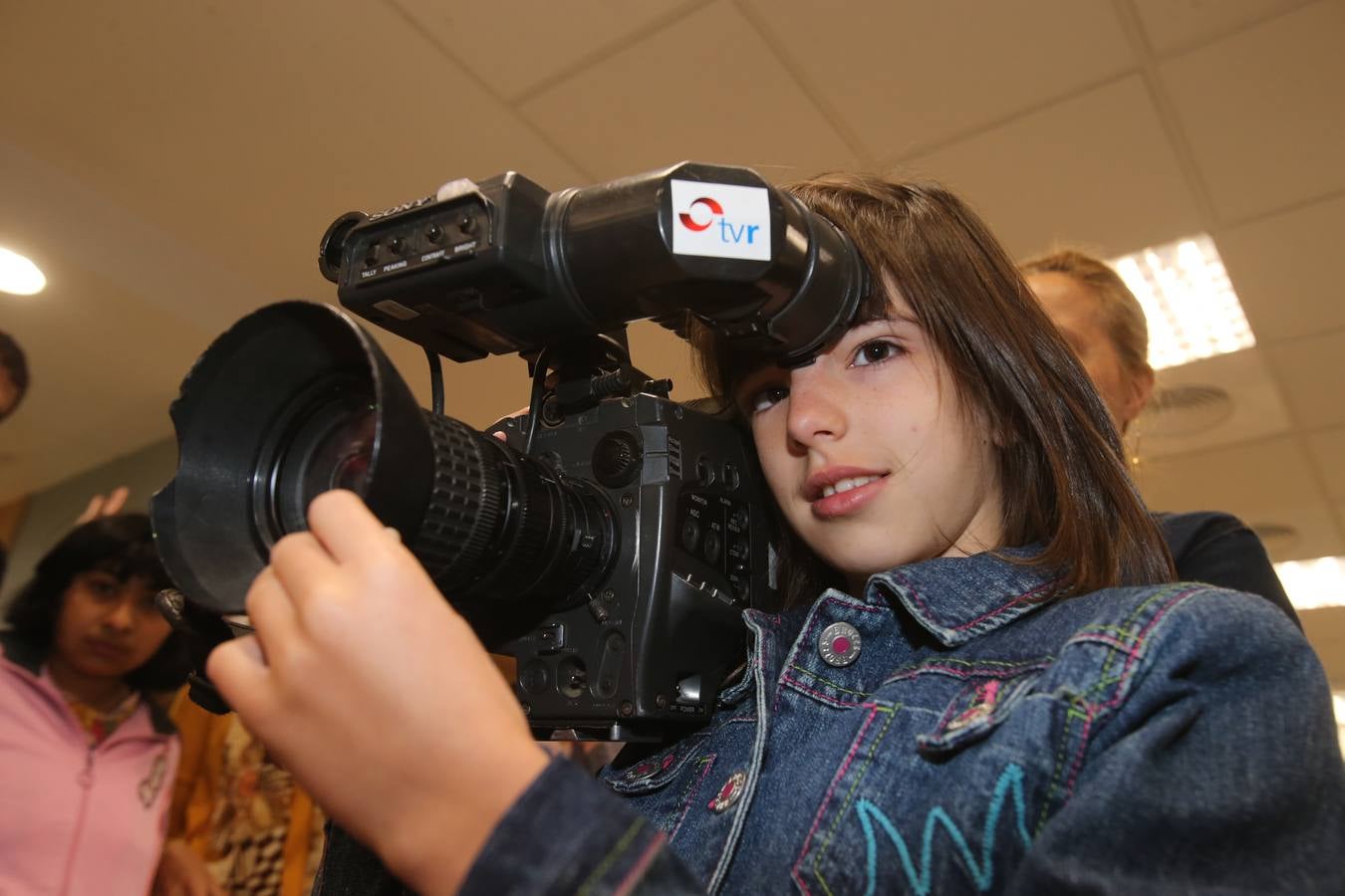 Alumnos del Colegio Los Ángeles visitan la multimedia de Diario LA RIOJA