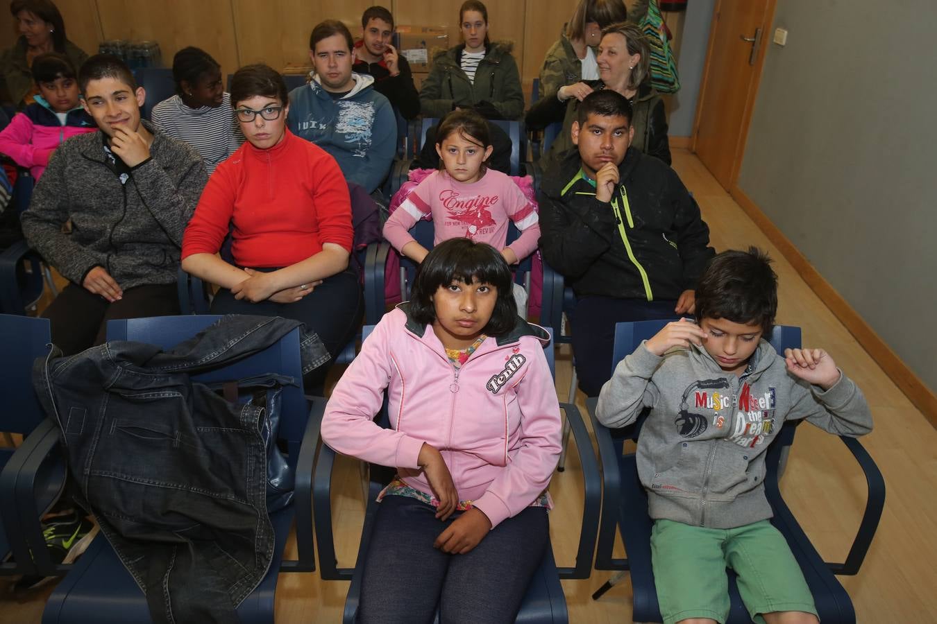 Alumnos del Colegio Los Ángeles visitan la multimedia de Diario LA RIOJA