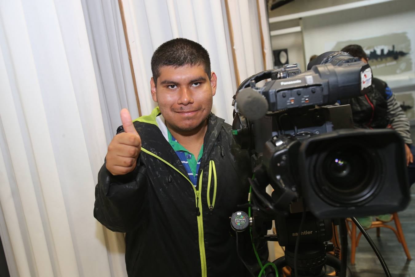 Alumnos del Colegio Los Ángeles visitan la multimedia de Diario LA RIOJA