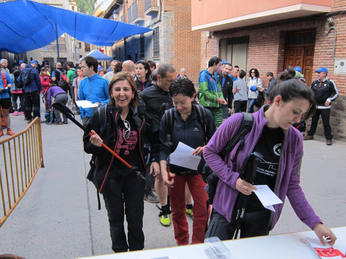 Marcha por los montes de Anguiano