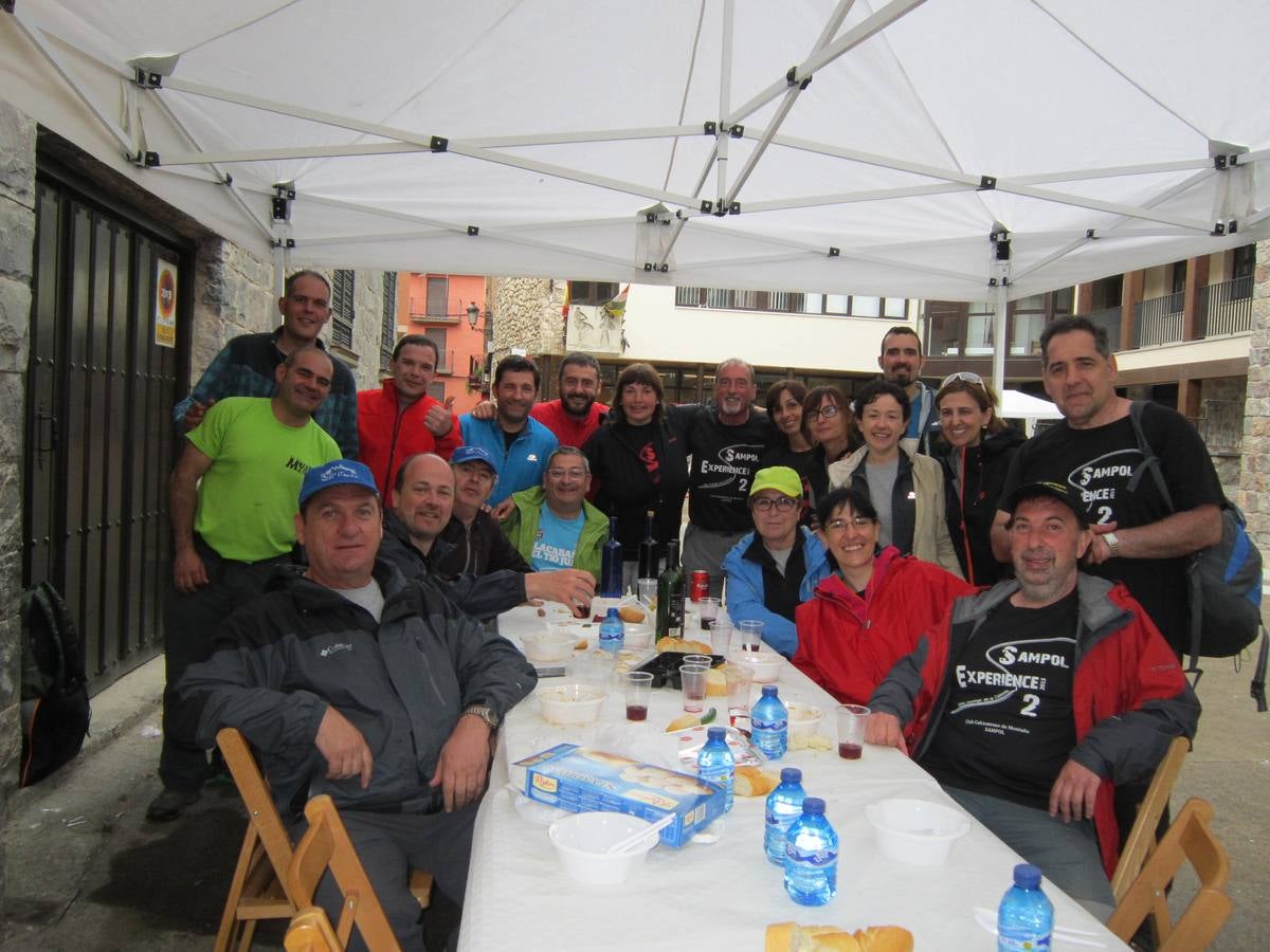 Marcha por los montes de Anguiano