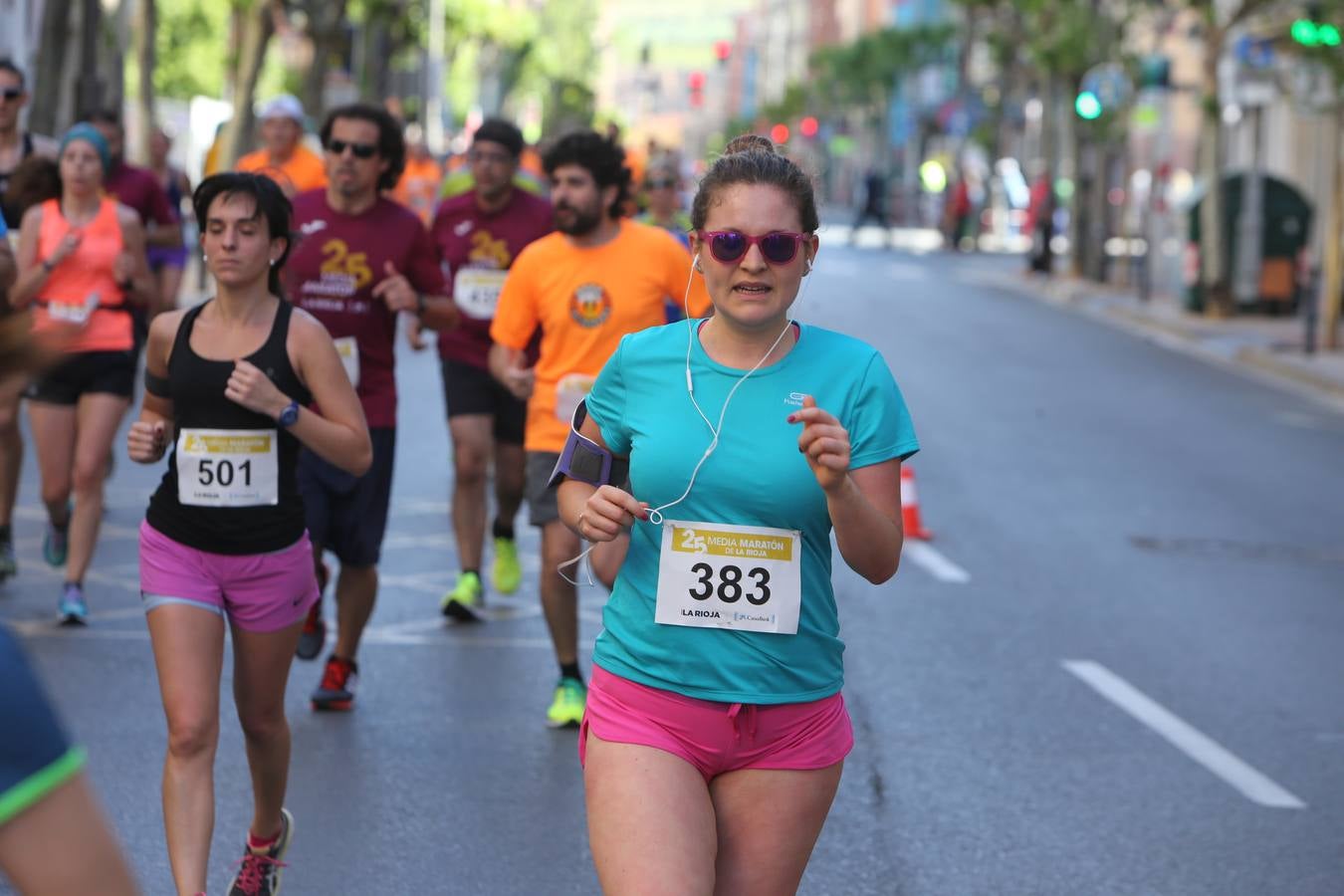 Una fiesta a todo ritmo por las calles de Logroño (I)