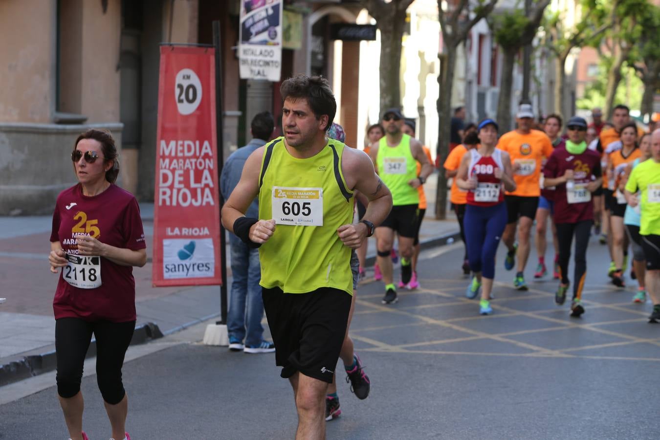 Una fiesta a todo ritmo por las calles de Logroño (I)