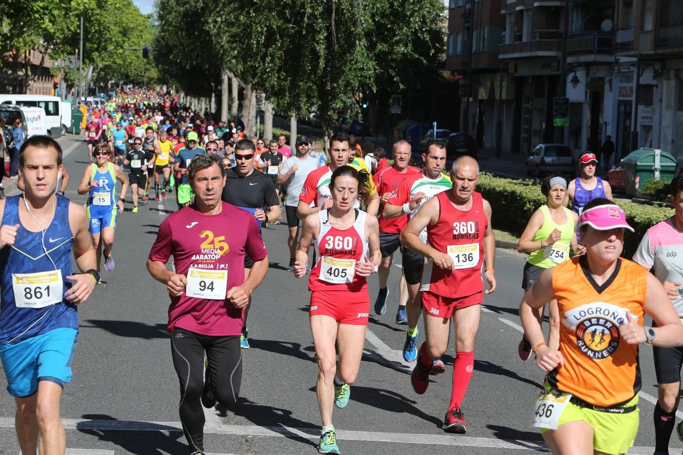 Una fiesta a todo ritmo por las calles de Logroño (II)