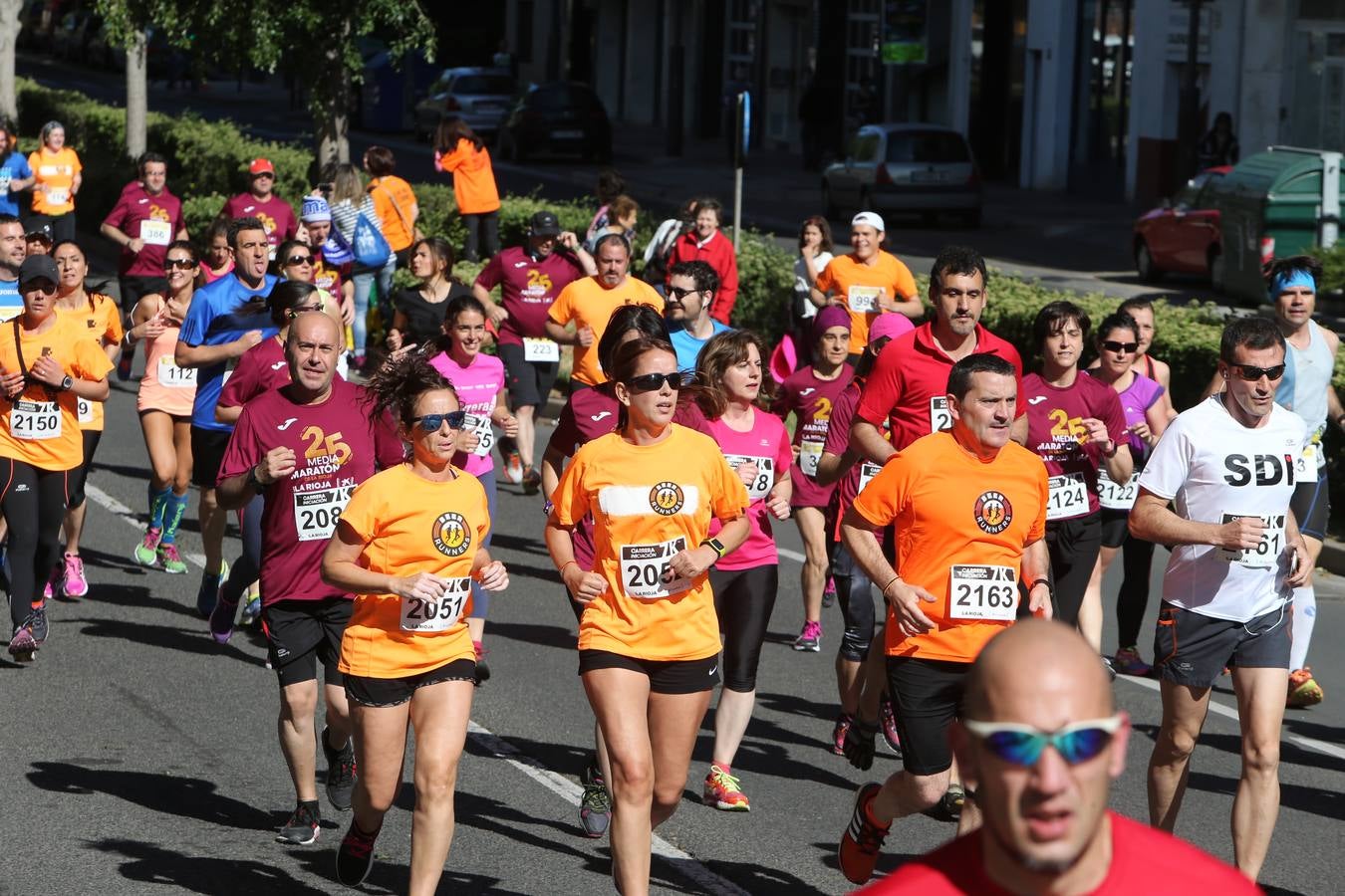 Una fiesta a todo ritmo por las calles de Logroño (III)