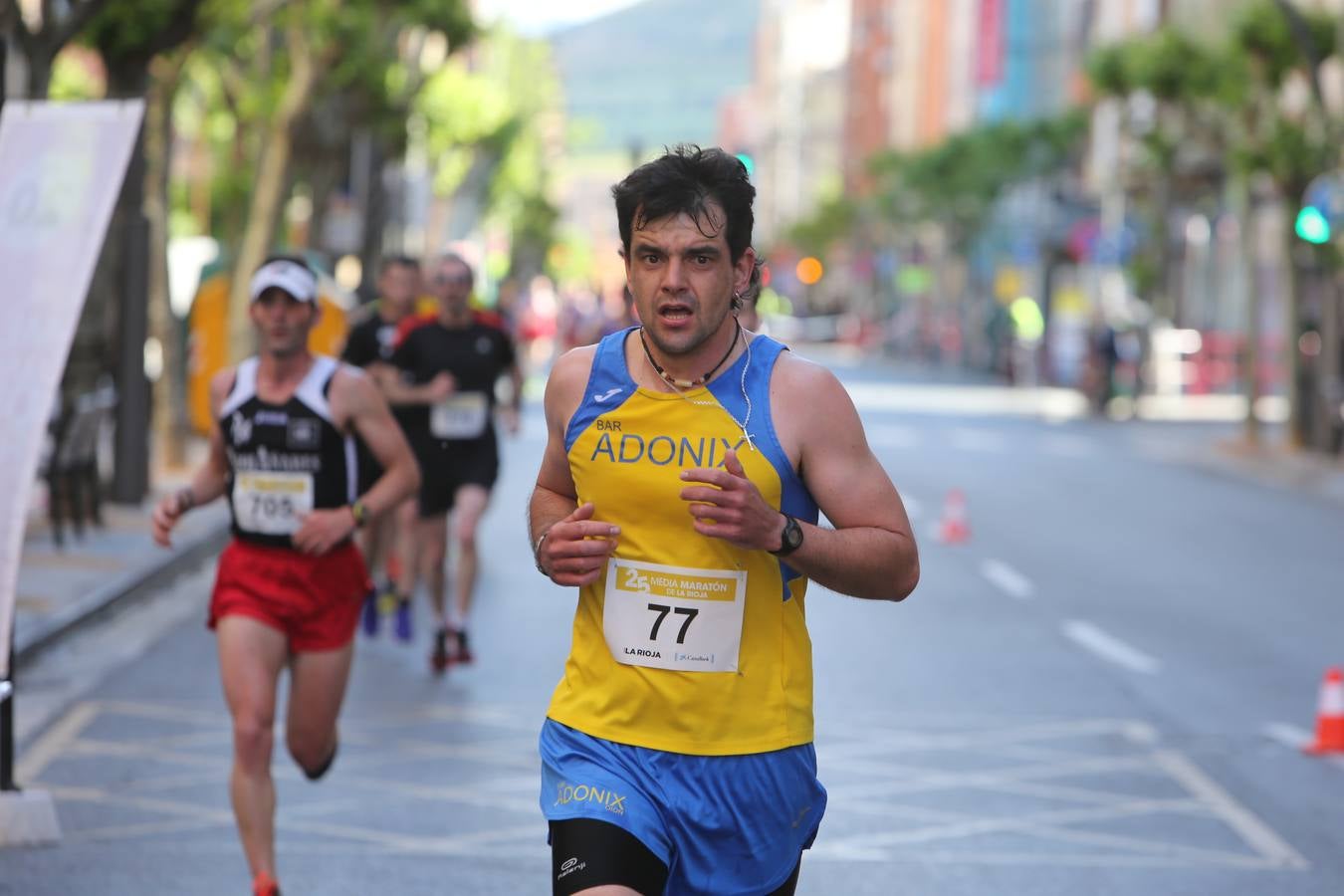 Una fiesta a todo ritmo por las calles de Logroño (III)