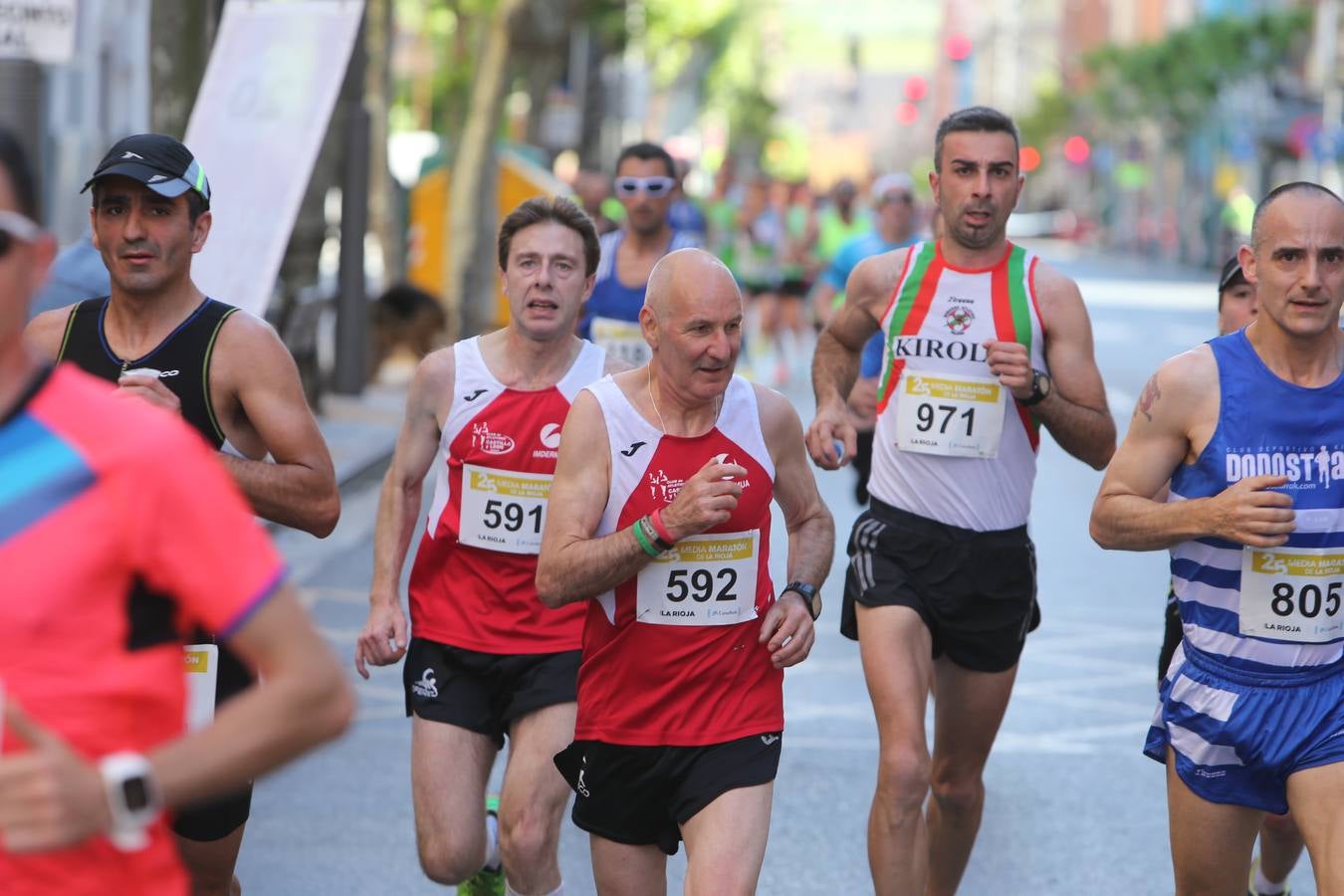 Una fiesta a todo ritmo por las calles de Logroño (III)