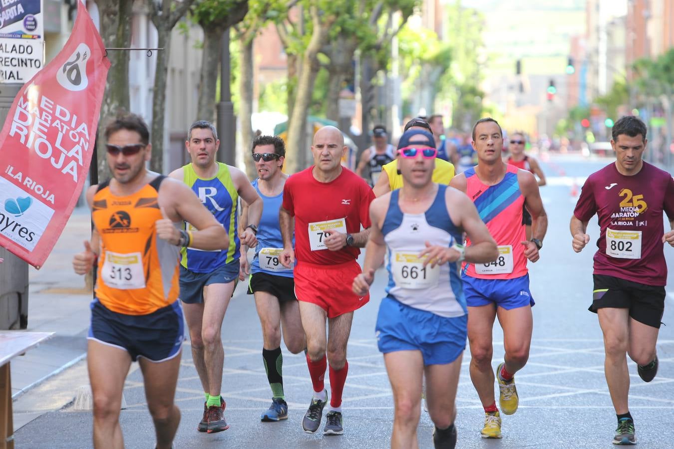 Una fiesta a todo ritmo por las calles de Logroño (III)