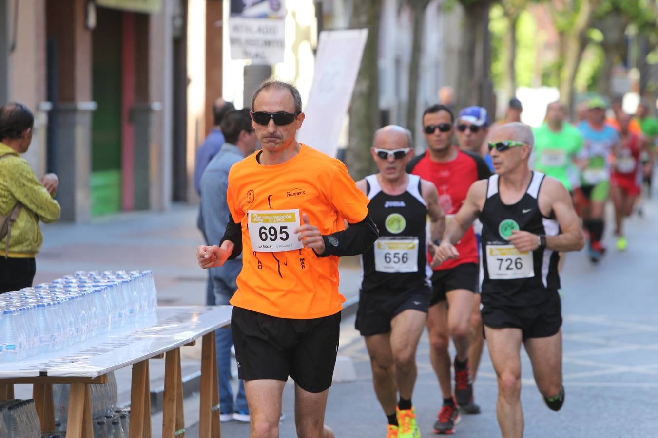 Una fiesta a todo ritmo por las calles de Logroño (III)