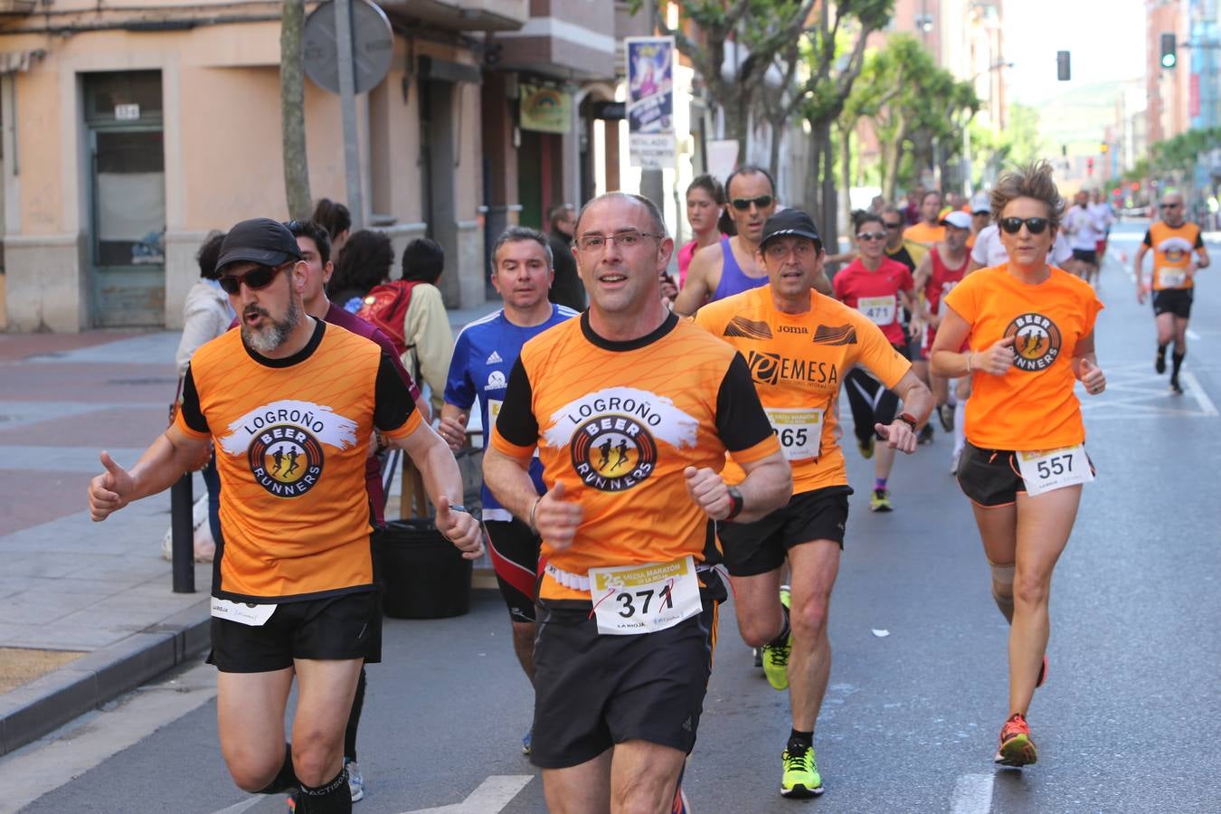 Una fiesta a todo ritmo por las calles de Logroño (V)