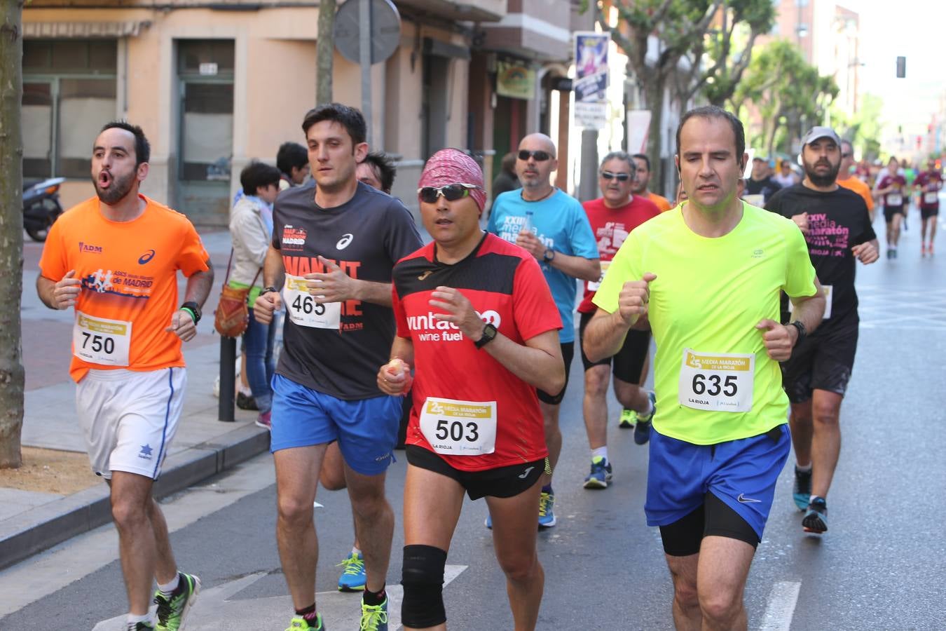 Una fiesta a todo ritmo por las calles de Logroño (V)
