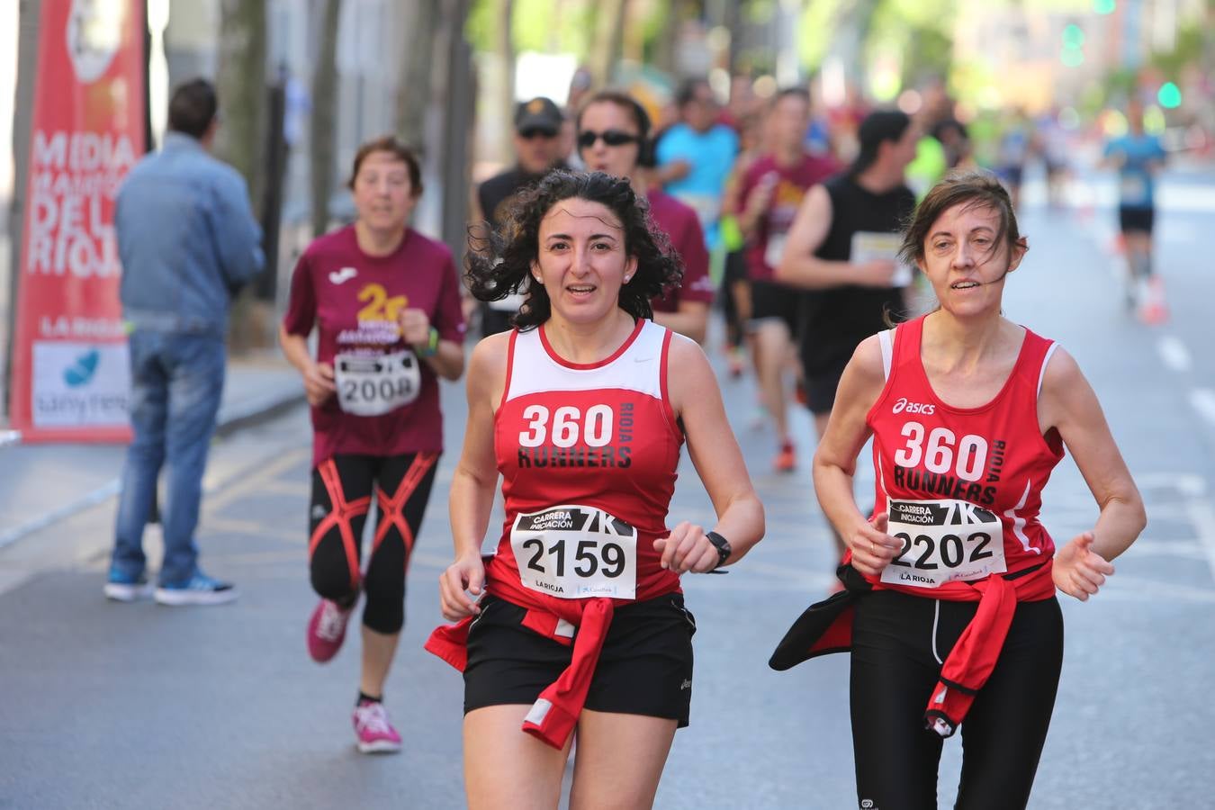 Una fiesta a todo ritmo por las calles de Logroño (V)
