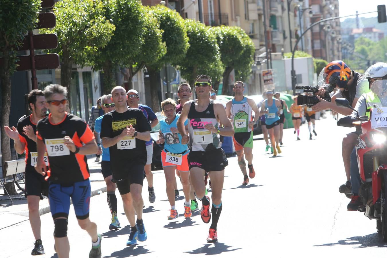 Media Maratón: la carrera de los líderes