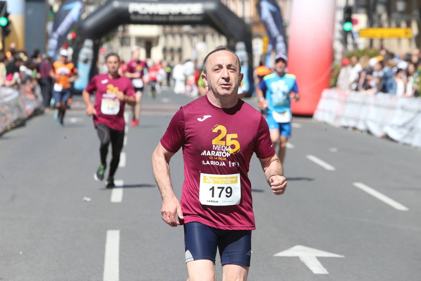 El gran momento de la llegada (v)