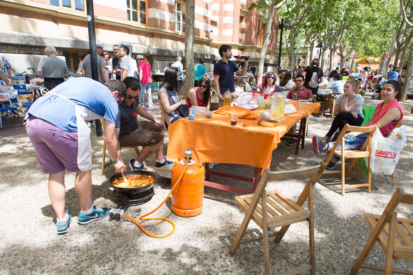 Gastronomía en San Bernabé: salchichón y patatas