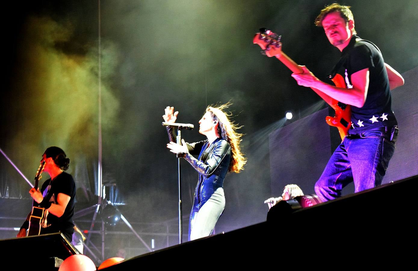 Malú reina en el Palacio de los Deportes