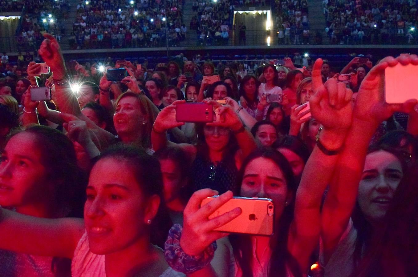 Malú reina en el Palacio de los Deportes