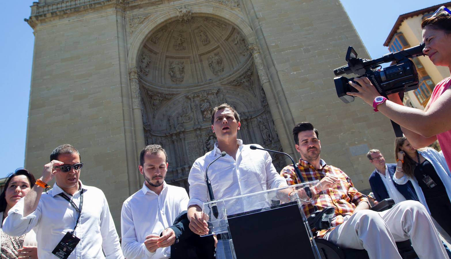 Rivera pasea por Logroño (1)