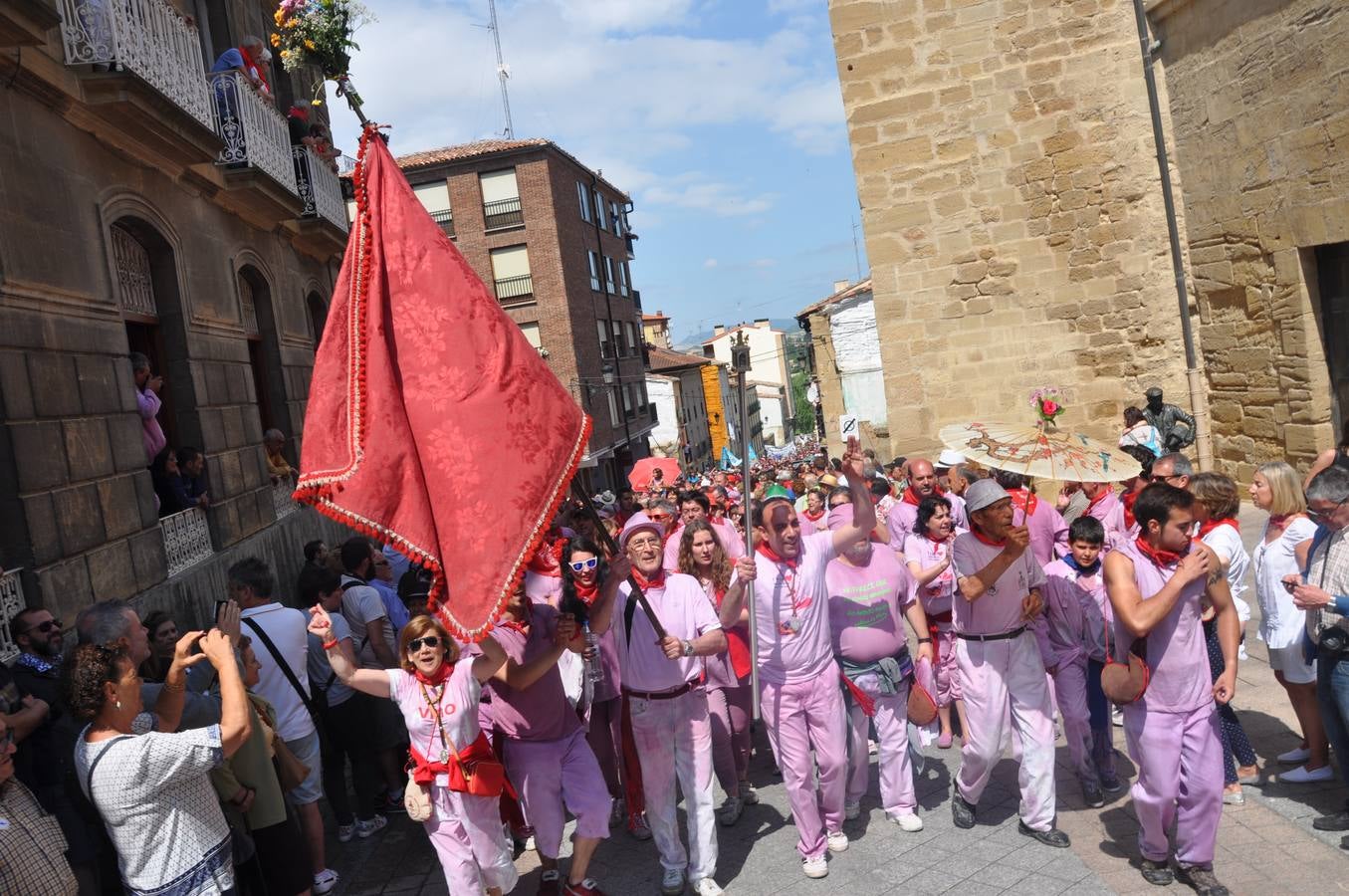 Las Vueltas en Haro y el almuerzo tras la Batalla del Vino