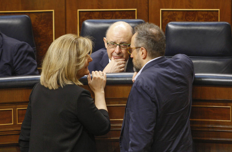 Un arranque de legislatura discreto y sin espectáculo