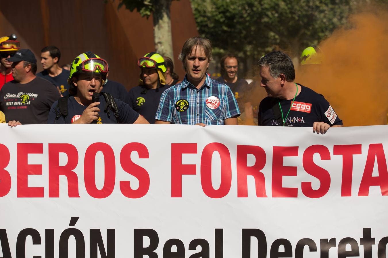 Los retenes se manifiestan para reclamar la categoría de Bombero Forestal