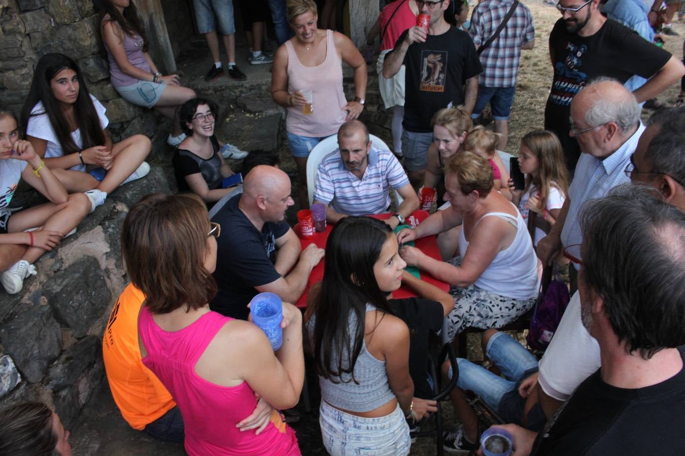 Peroblasco celebra su tradicional Fiesta del Humo