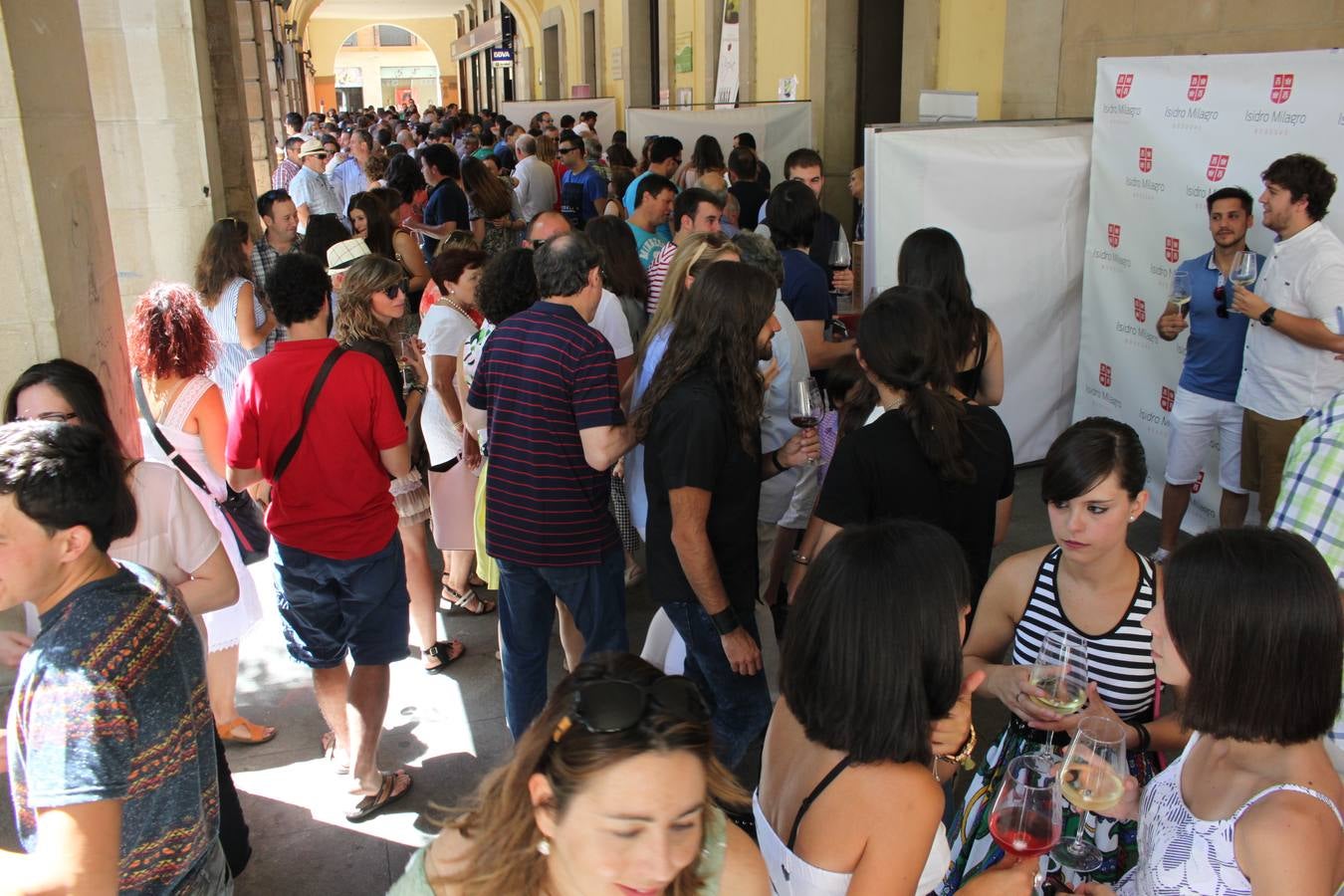 Bodegas en la Calle en Alfaro