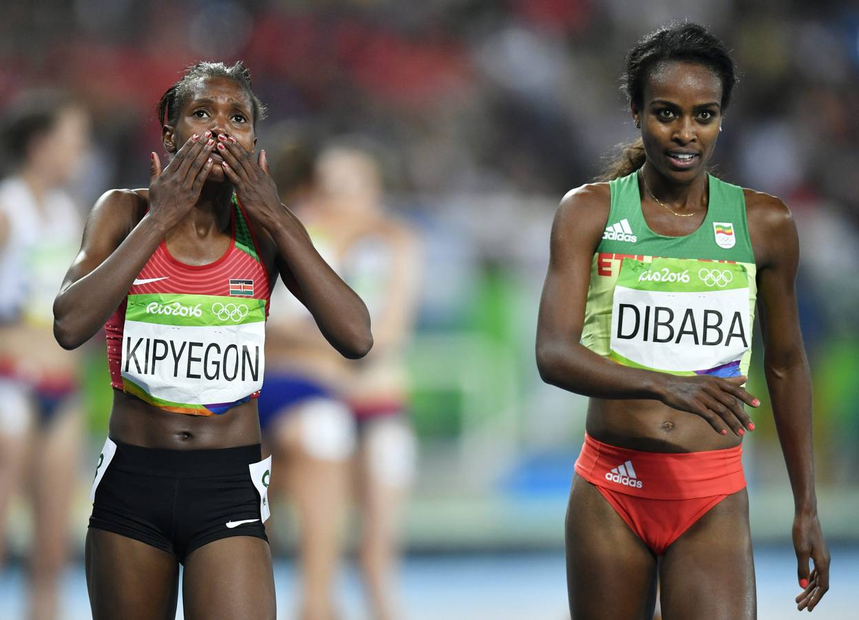 Faith Chepngetich Kipyegon sorprende a Dibaba