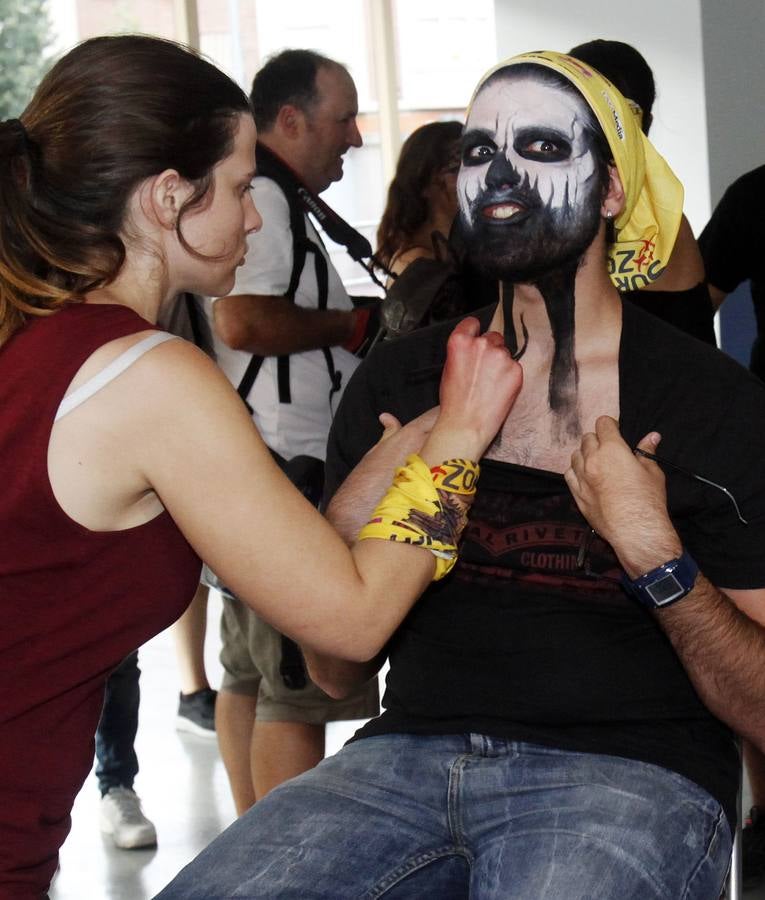 La preparación de la noche logroñesa de Survival Zombie