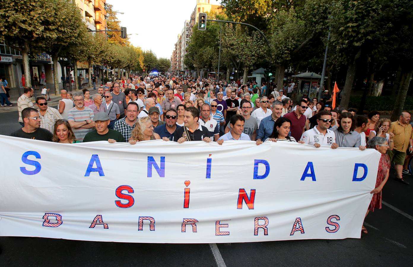 Manifestación para exigir el mantenimiento de la gratuidad en el parking del San Pedro