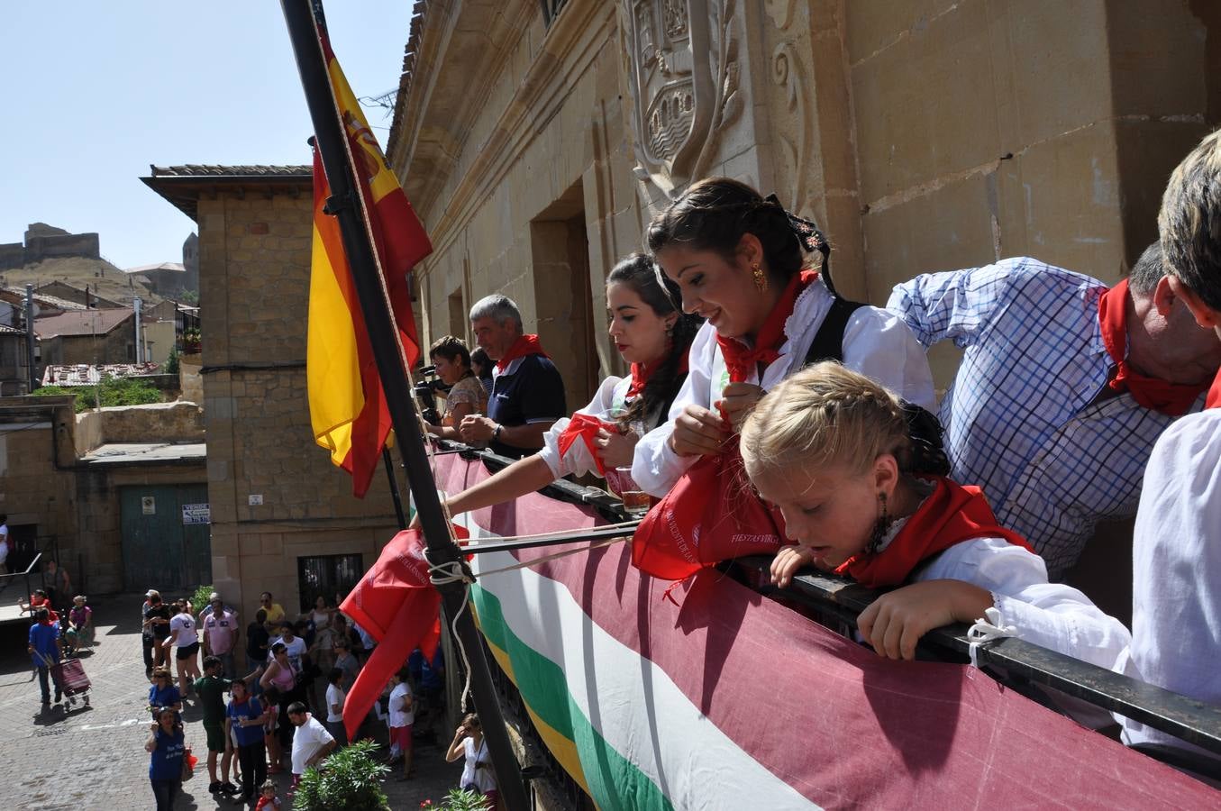 San Vicente de la Sonsierra lanza el cohete
