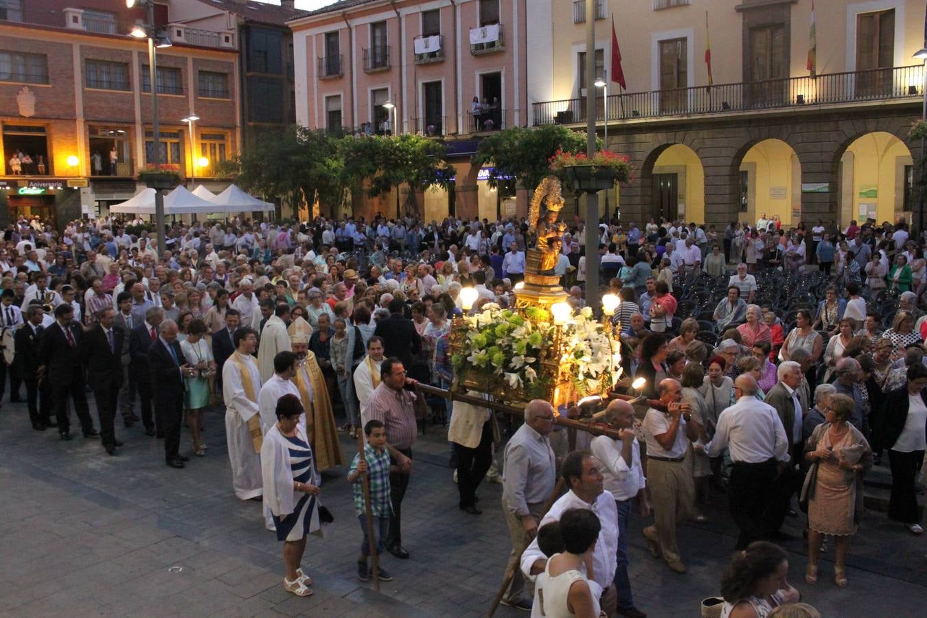 Día grande por la virgen del Burgo en Alfaro