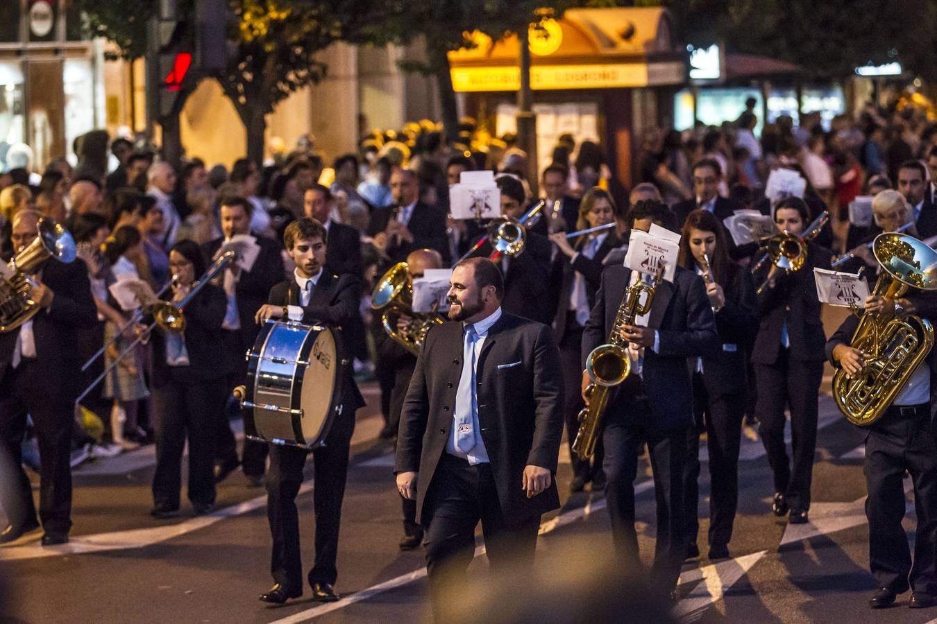 Volcados con las carrozas