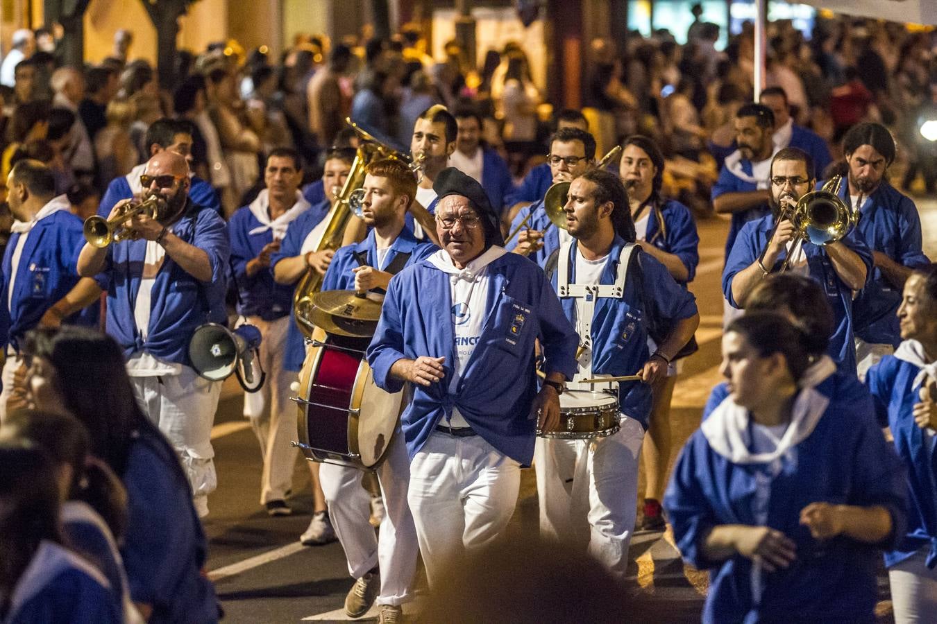 Volcados con las carrozas