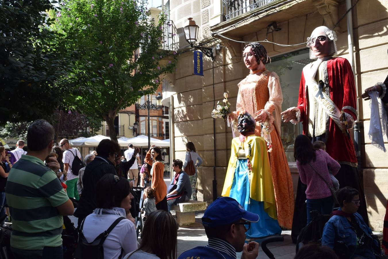 Ambiente festivo hasta el final