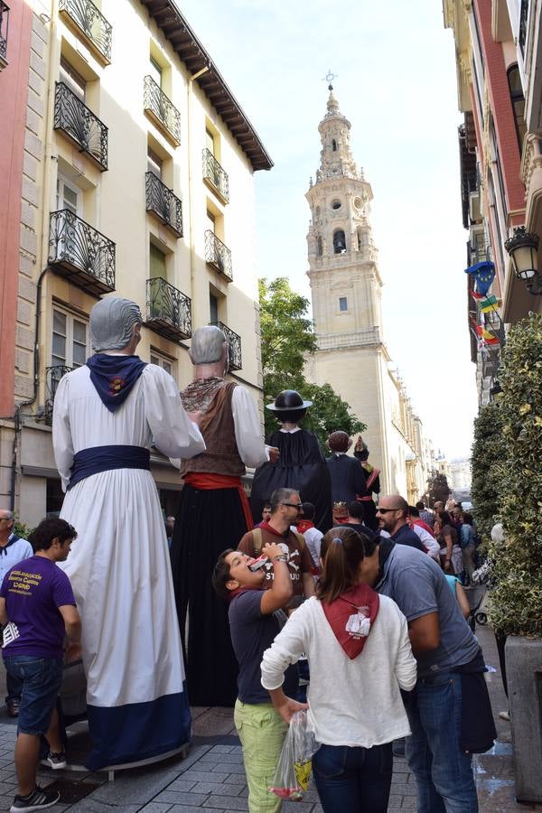 Ambiente festivo hasta el final