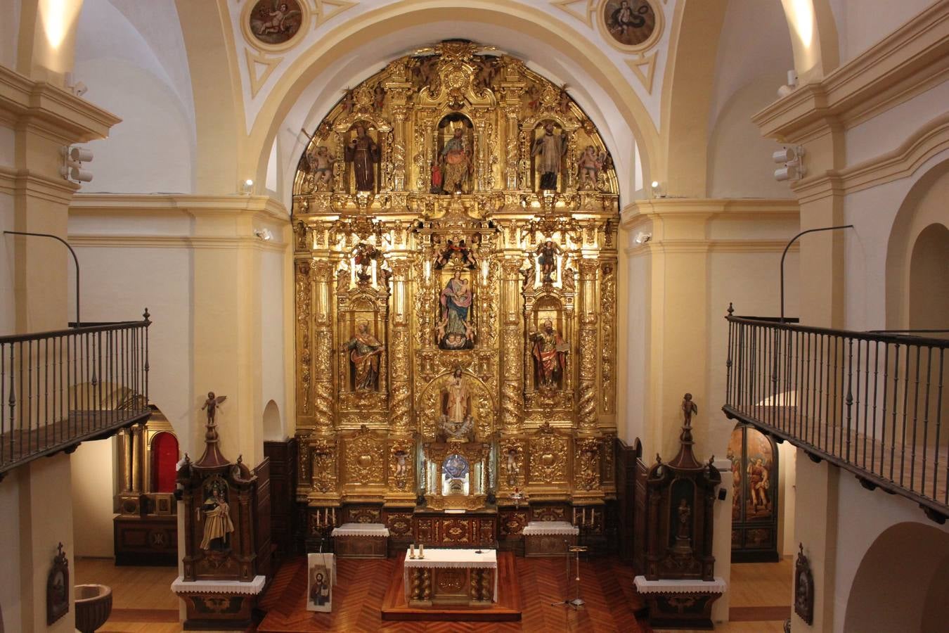 Puertas abiertas en la restaurada iglesia del Burgo