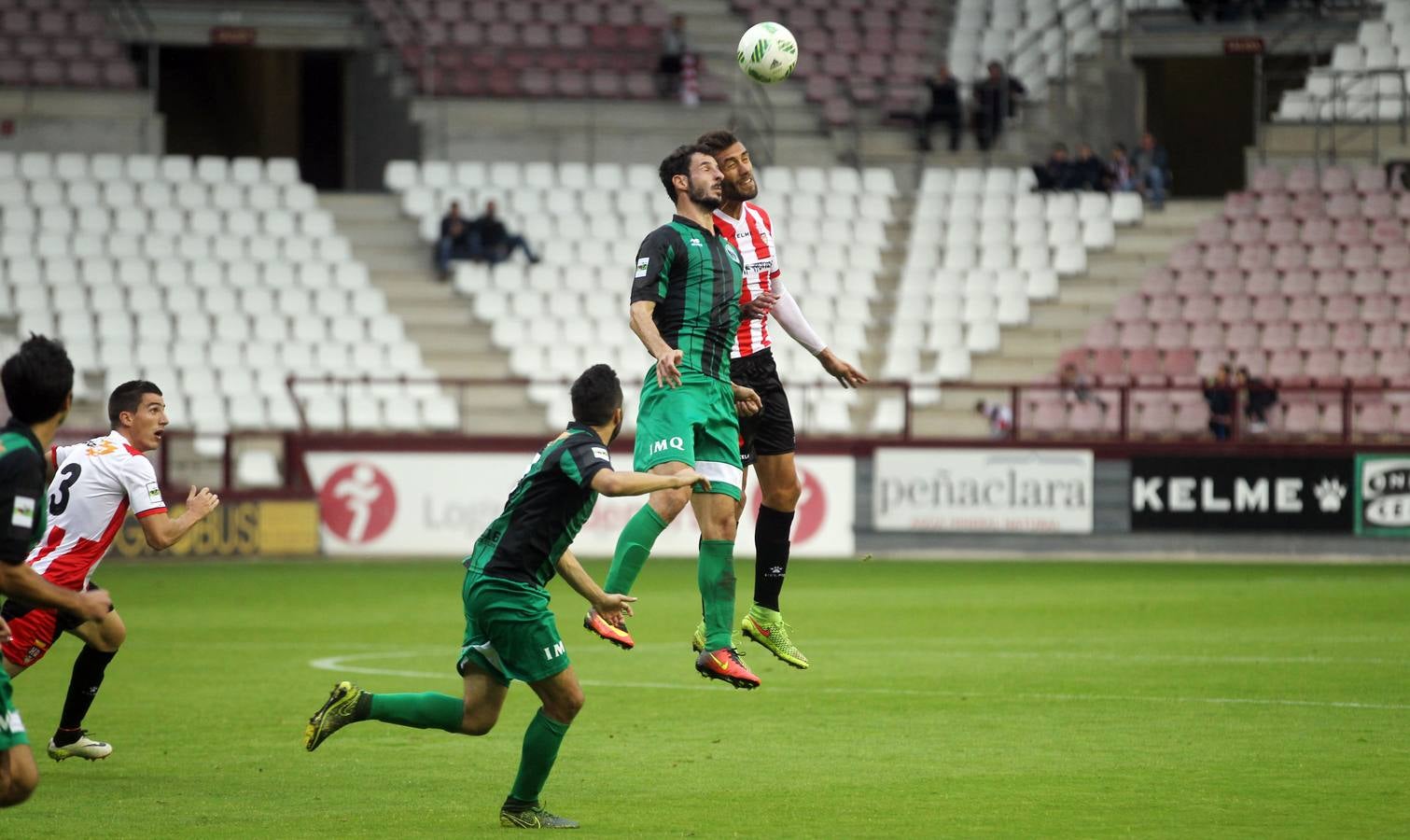 El partido UDL-Sestao: emoción entre el público y los gestos del equipo riojano