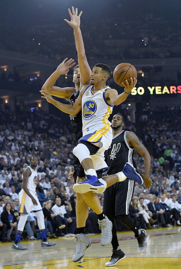 Debut de Pau Gasol con los Spurs