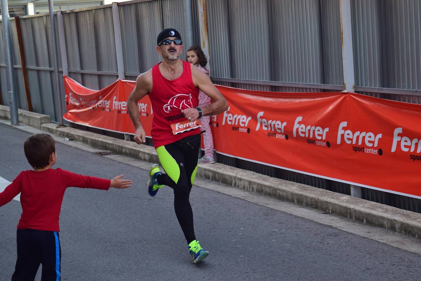 Celebración de la V Carrera Popular Ferrer Sport Center