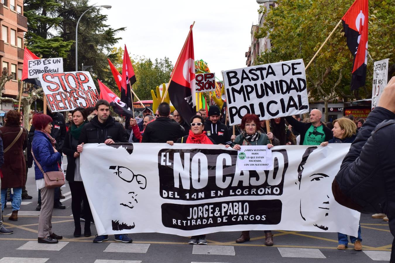 Unas 300 personas se manifiestan por el fin del proceso de los detenidos en el 14N