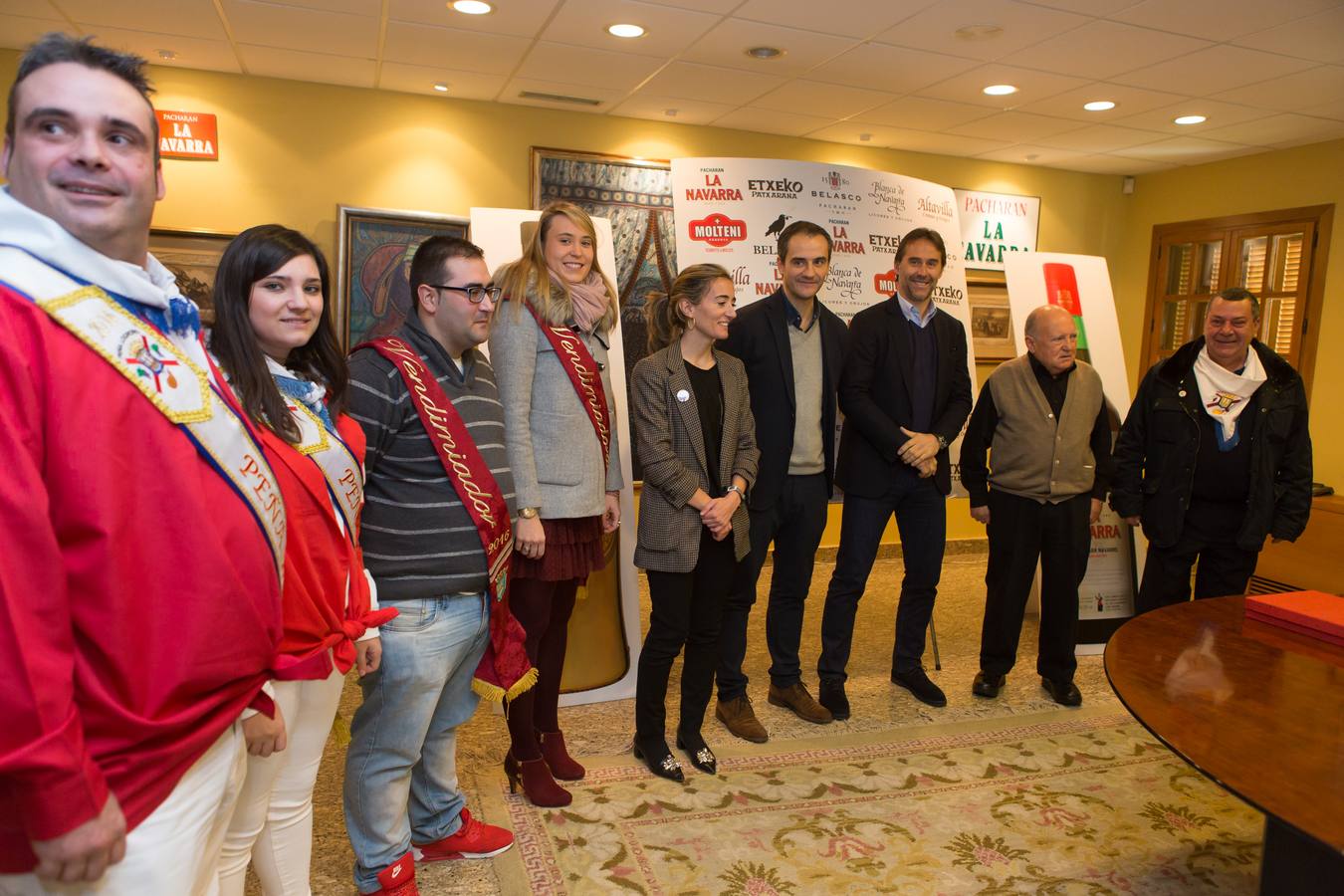 Julen Lopetegui recibe las &quot;llaves de oro del chamizo&quot; de la Peña Logroño