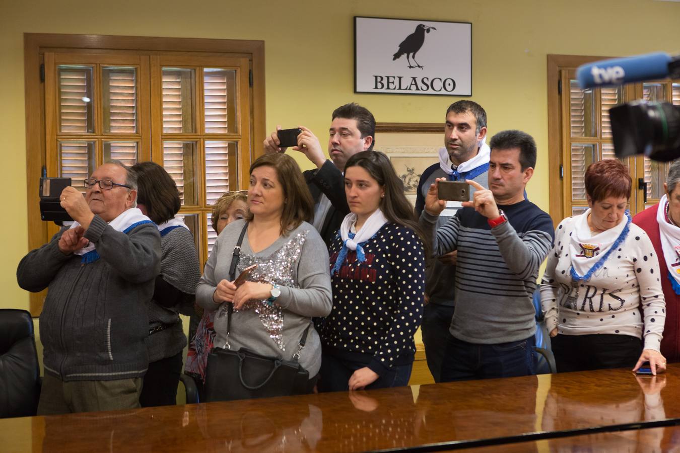 Julen Lopetegui recibe las &quot;llaves de oro del chamizo&quot; de la Peña Logroño