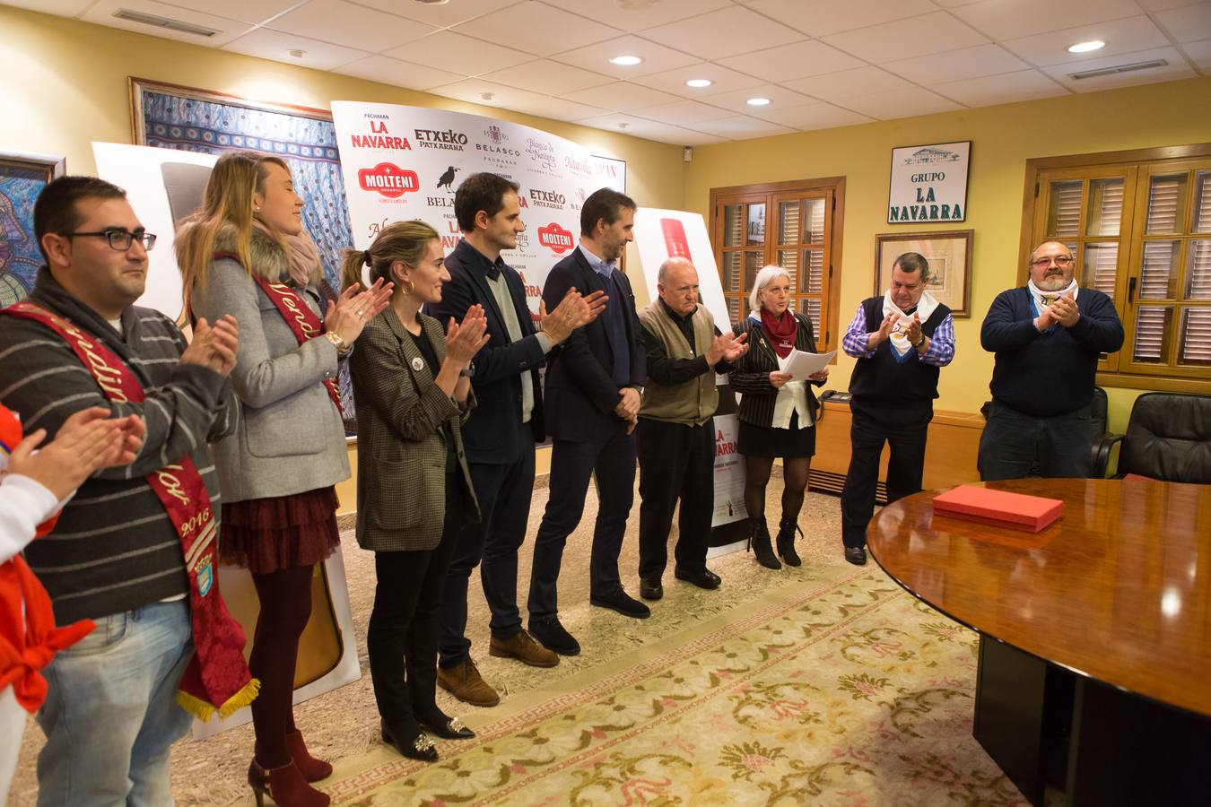 Julen Lopetegui recibe las &quot;llaves de oro del chamizo&quot; de la Peña Logroño