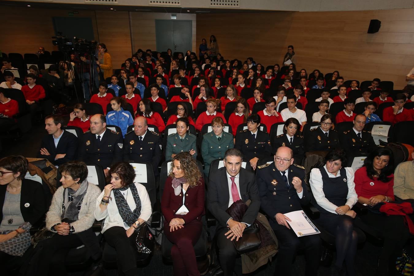 V Reconocimientos Contra la Violencia de Género