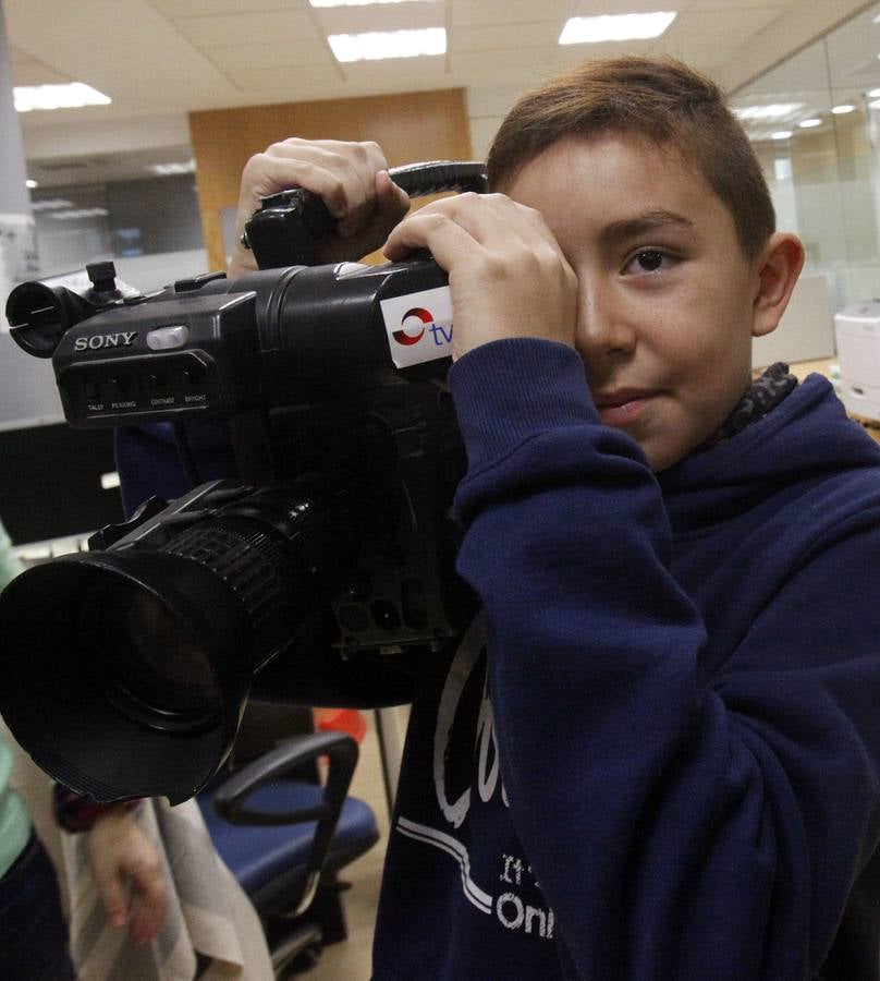 Los alumnos de 5º de Primaria del Colegio Salesianos Domingo Savio de Logroño visitan la multimedia de Diario LA RIOJA